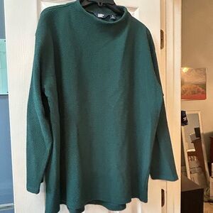 Lands' End women’s Forest Green Crewneck (Sweater/sweatshirt in between)